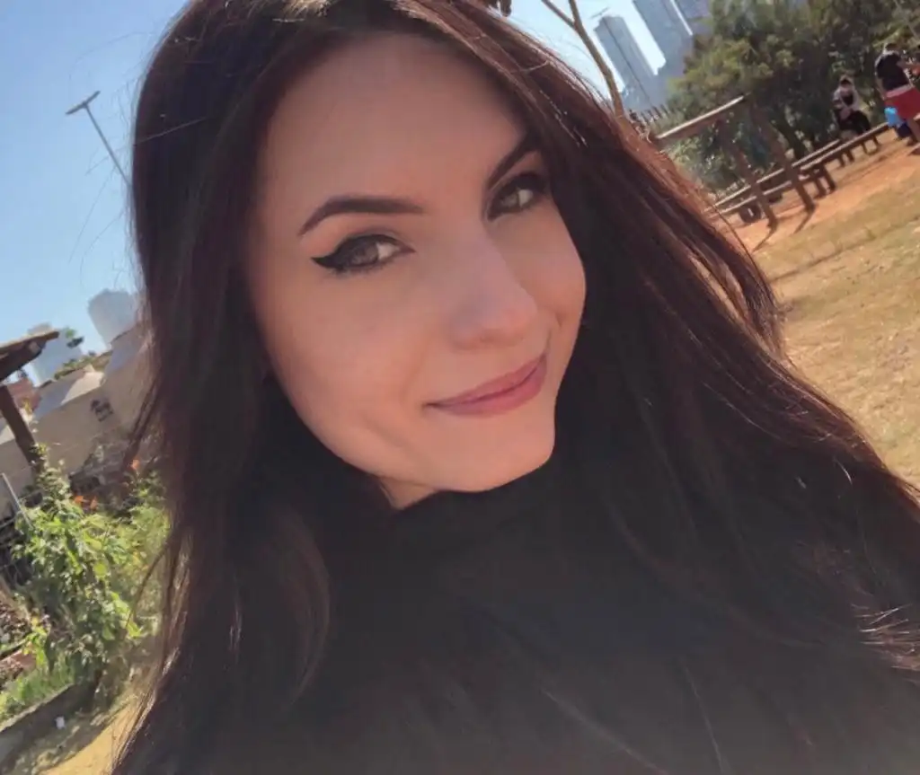 Anna Carolina